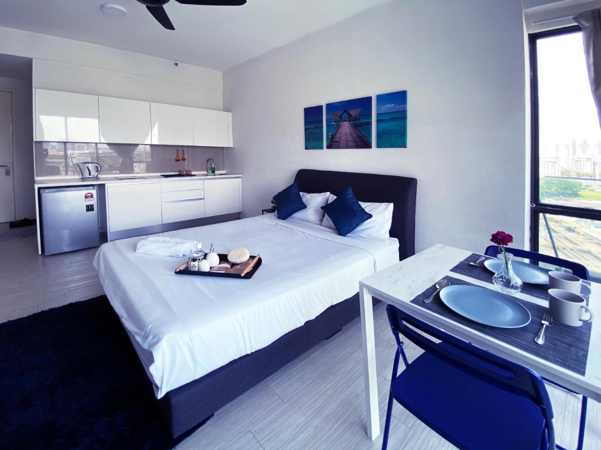 Lily & Loft - The Grand Sofo, Petaling Jaya Apartamento Exterior foto