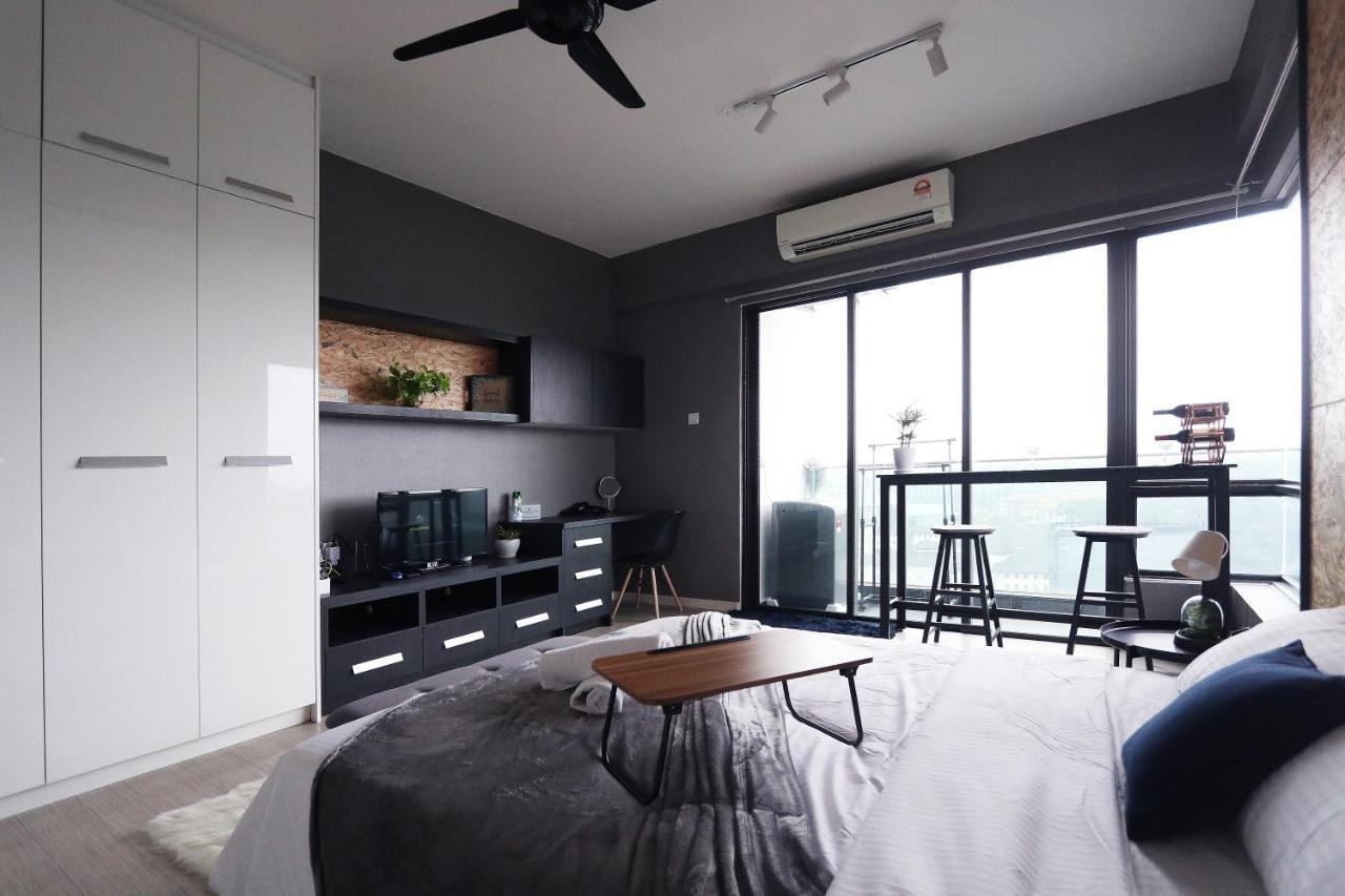 Lily & Loft - The Grand Sofo, Petaling Jaya Apartamento Exterior foto