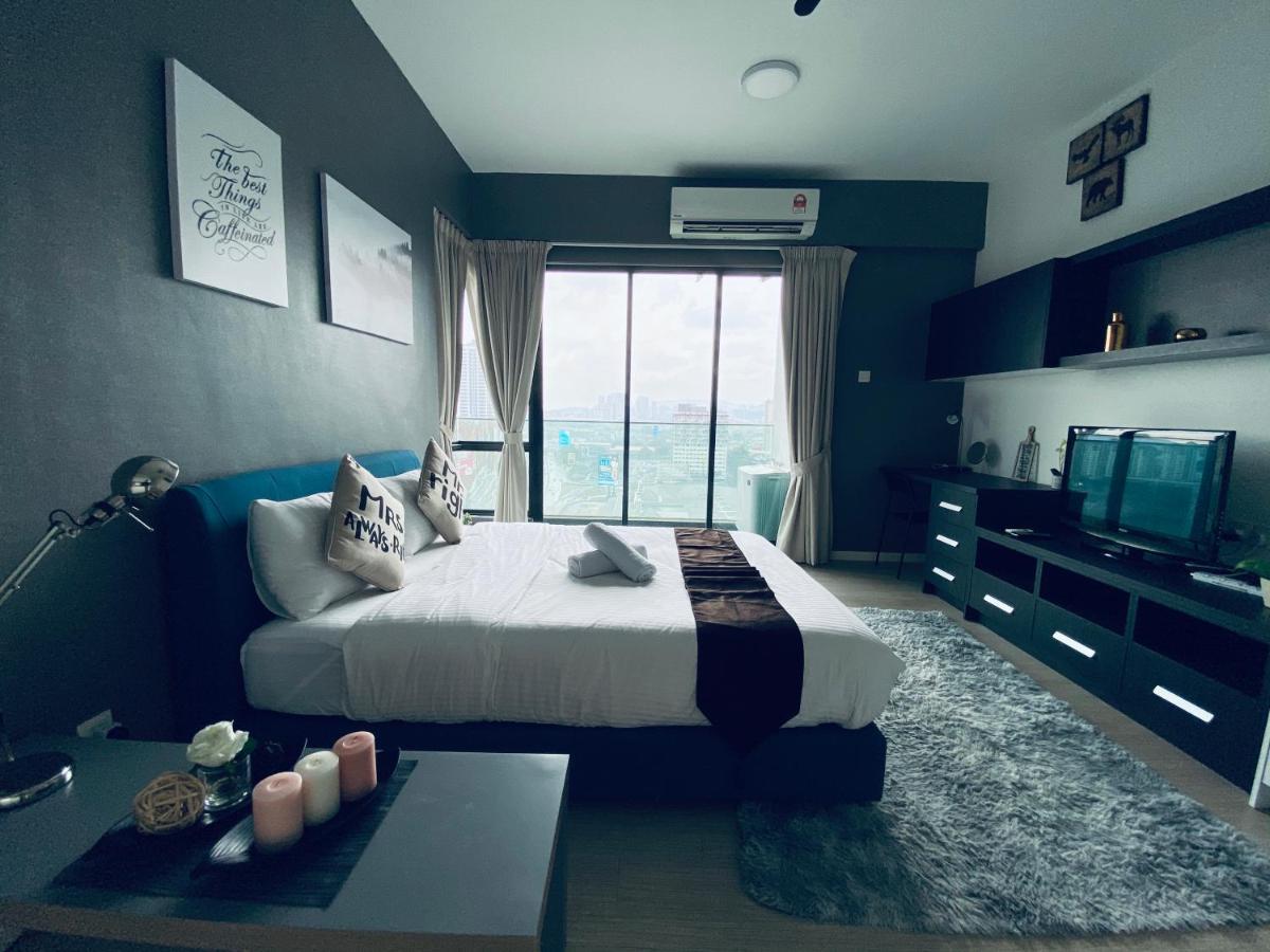 Lily & Loft - The Grand Sofo, Petaling Jaya Apartamento Exterior foto