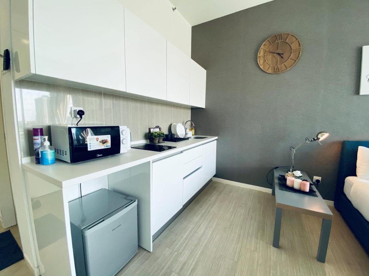Lily & Loft - The Grand Sofo, Petaling Jaya Apartamento Exterior foto