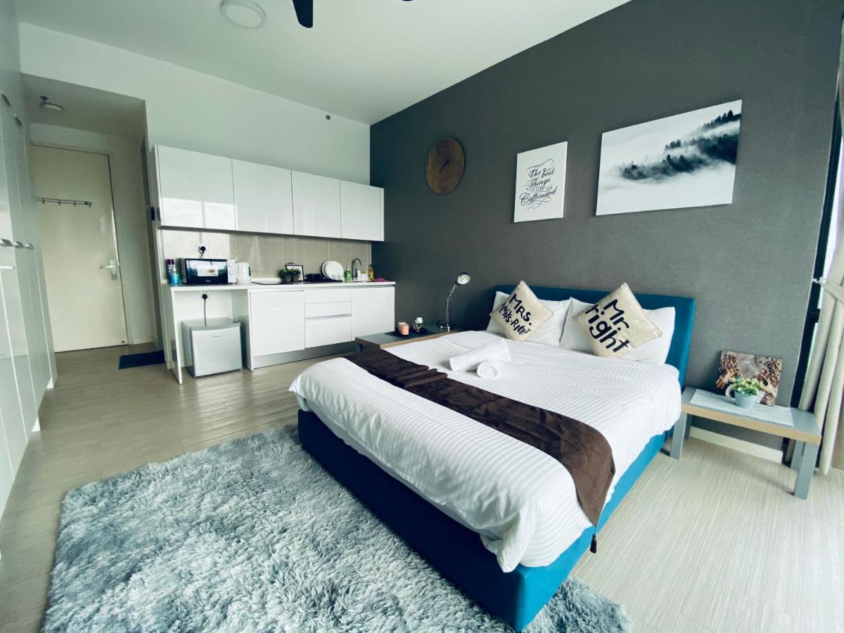 Lily & Loft - The Grand Sofo, Petaling Jaya Apartamento Exterior foto