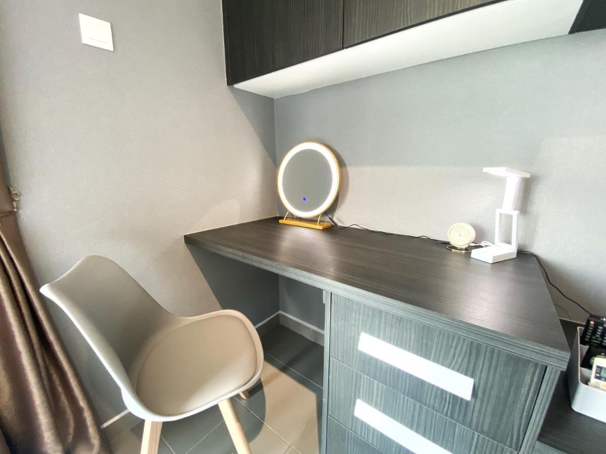 Lily & Loft - The Grand Sofo, Petaling Jaya Apartamento Exterior foto