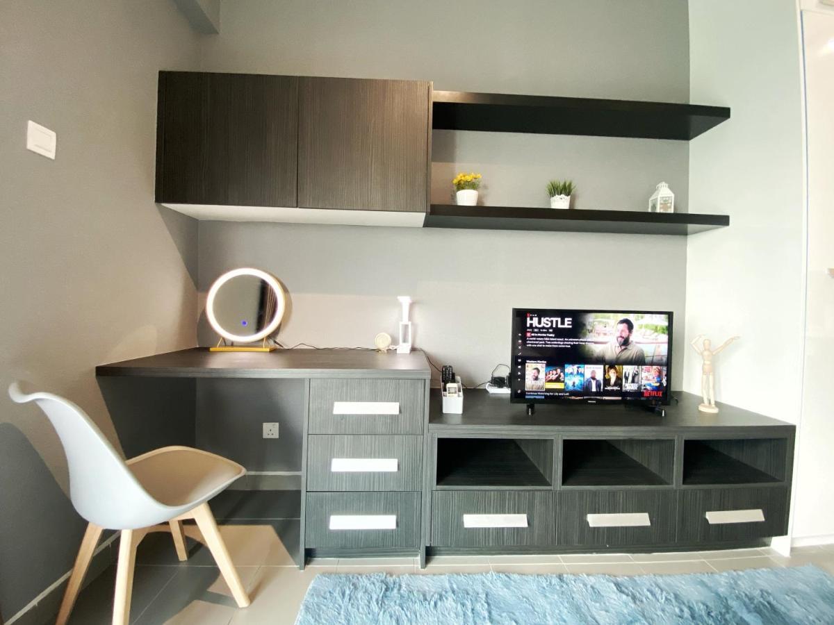Lily & Loft - The Grand Sofo, Petaling Jaya Apartamento Exterior foto