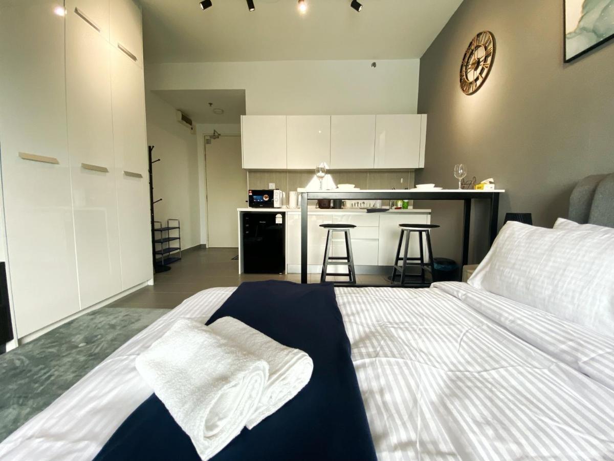 Lily & Loft - The Grand Sofo, Petaling Jaya Apartamento Exterior foto