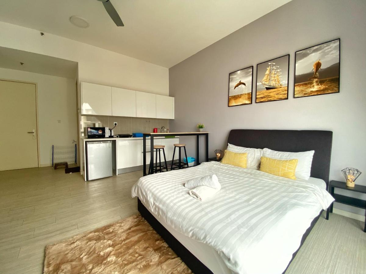 Lily & Loft - The Grand Sofo, Petaling Jaya Apartamento Exterior foto