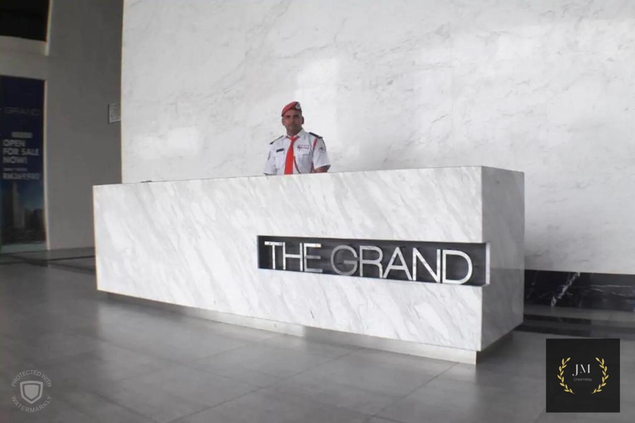 Lily & Loft - The Grand Sofo, Petaling Jaya Apartamento Exterior foto