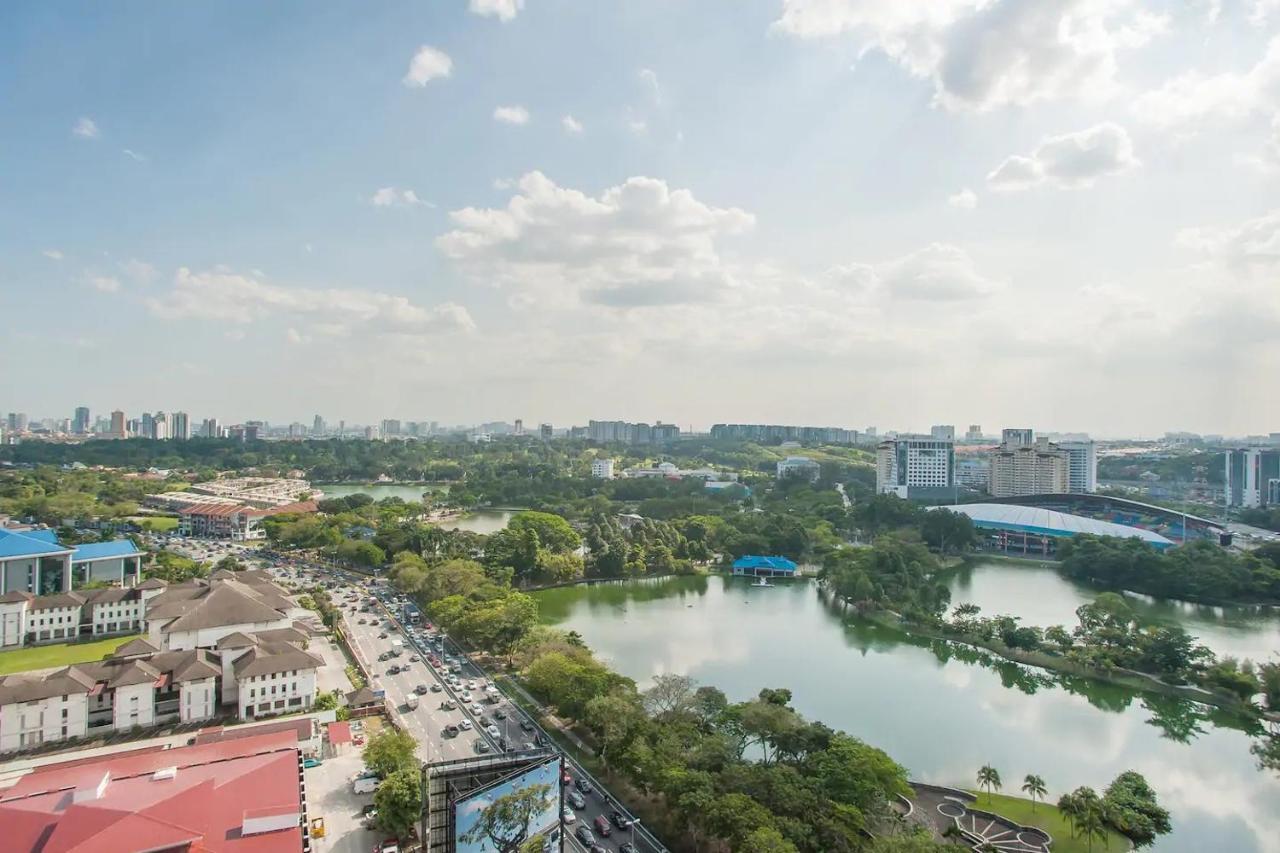 Lily & Loft - The Grand Sofo, Petaling Jaya Apartamento Exterior foto